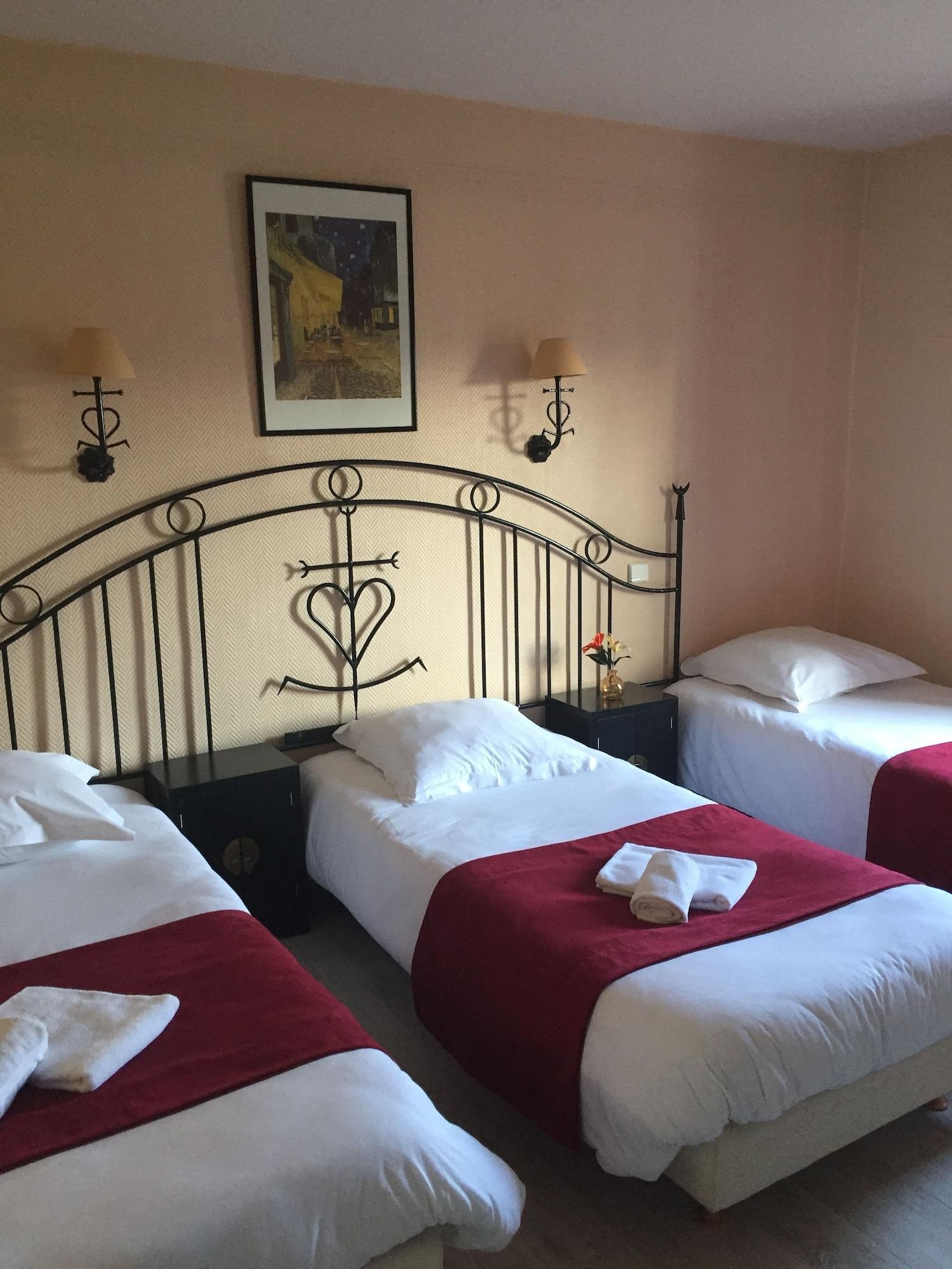 Hostellerie De La Source Арл Екстериор снимка