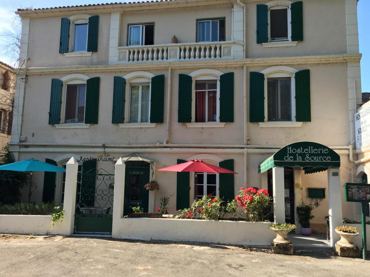 Hostellerie De La Source Арл Екстериор снимка
