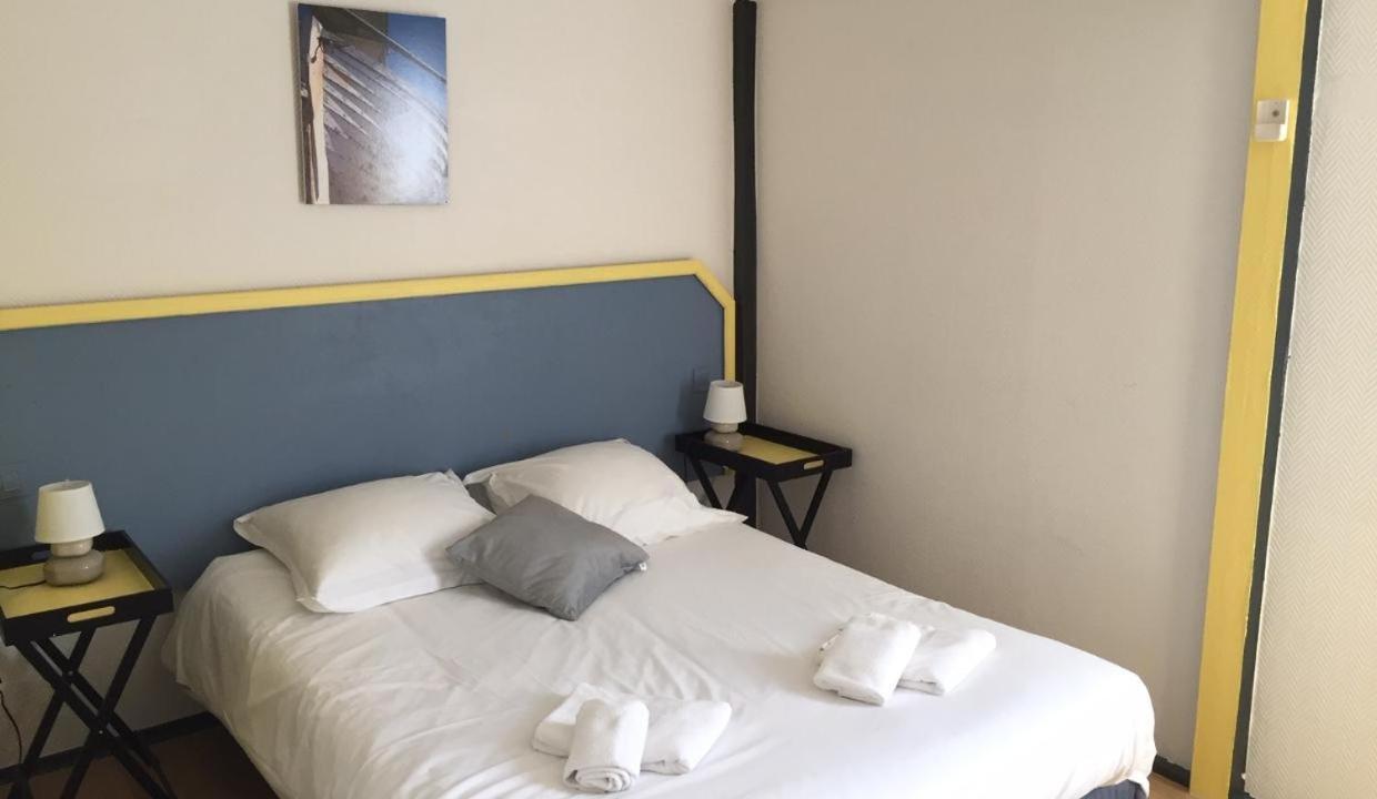 Hostellerie De La Source Арл Екстериор снимка